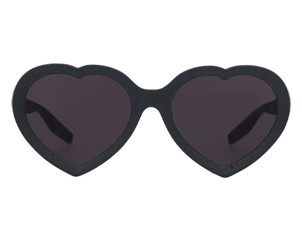The Blacking Out Admirer - Image 17